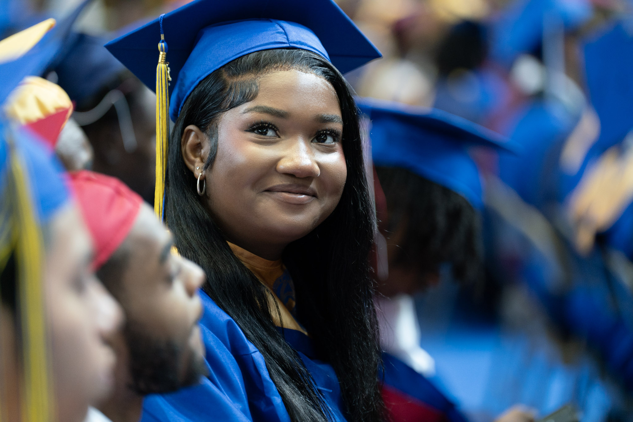 2025 girl graduate smiling