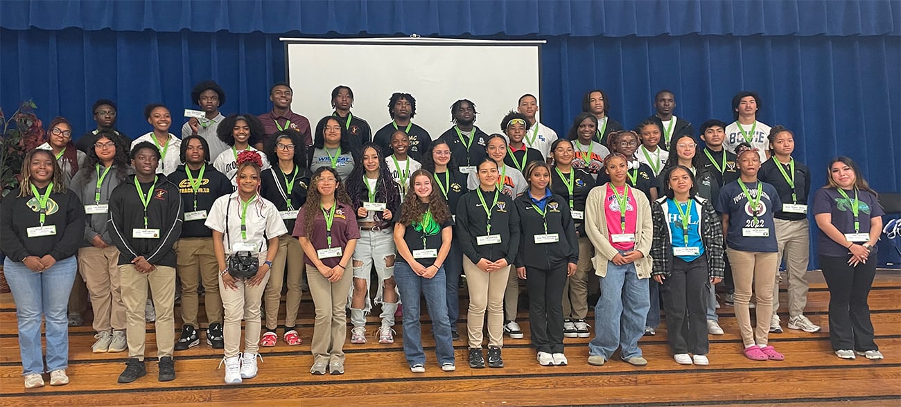 SAAC student members group photo